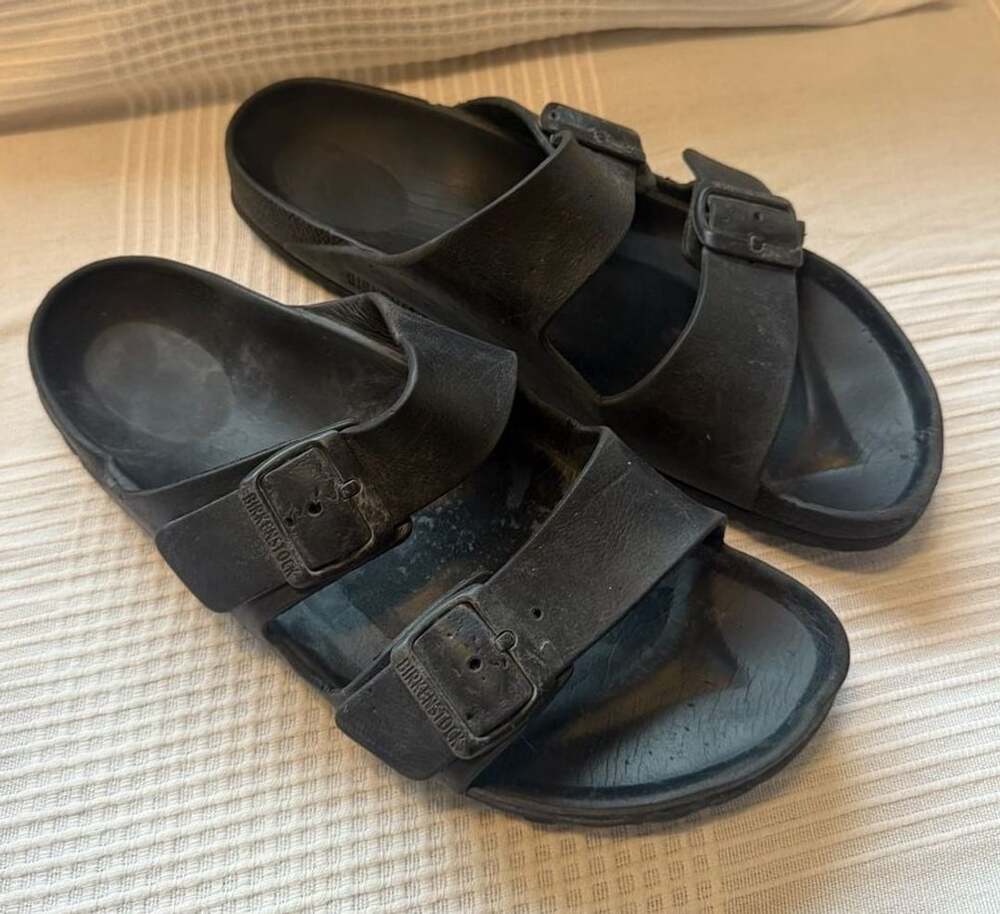 Birkenstock Arizona EVA in Color Black size 9